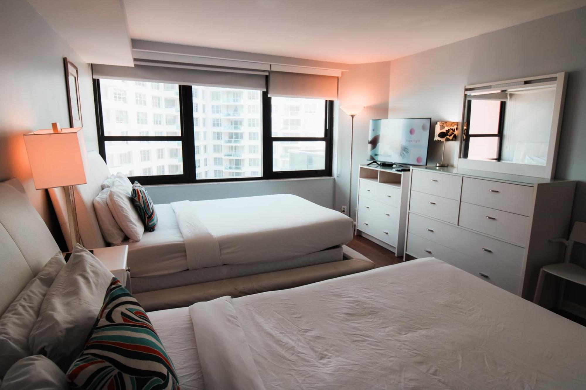 Alexander 1209 Beachfront Condo With 2 Pools , Beach Access, Sauna, Stores Miami Beach Exterior photo